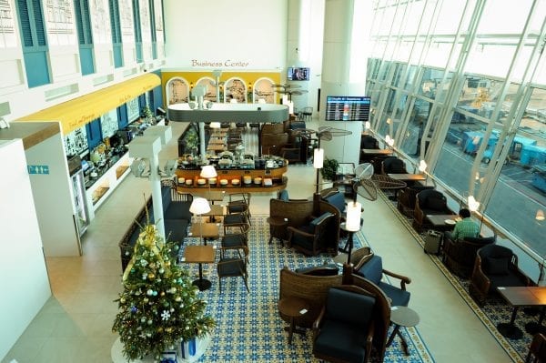 phòng chờ sân bay Tân Sơn Nhất