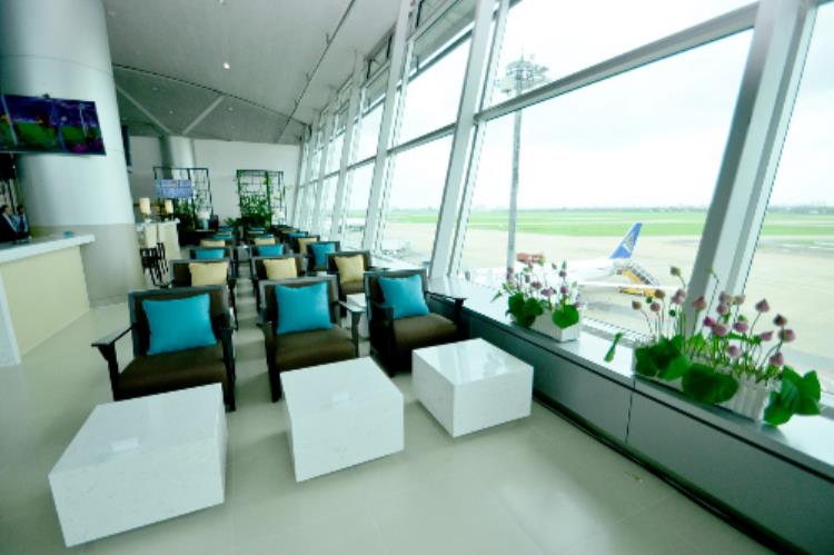 Phòng chờ sân bay Tân Sơn Nhất 