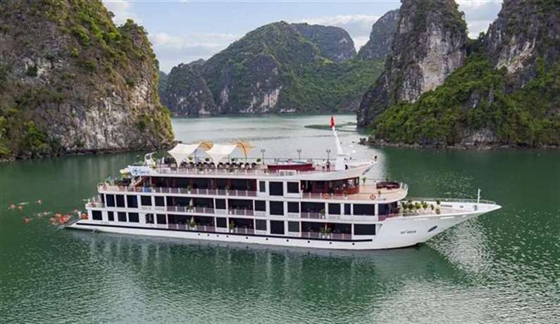 Du thuyền Hạ Long Aspira Cruises